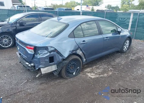 2020 Toyota Corolla Le z USA, uszkodzony, nr VIN JTDEPRAE3LJ068856